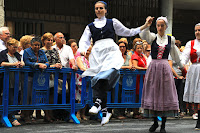 Misa y aurresku en el día grande de las fiestas de Barakaldo