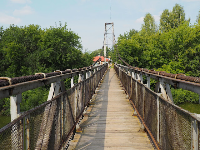 Подвесной вантовый пешеходный мост через Иню – о.п. Совхозная