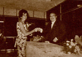 IX Campeonato de España Femenino 1965, María Luisa Gutiérrez recibiendo el premio 