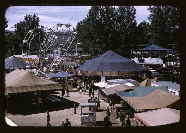 23 Things That Remind Us Of The Good Old Days: Local fair (1940s)