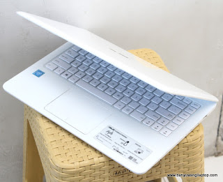 Jual Laptop Asus E402M Bekas Banyuwangi