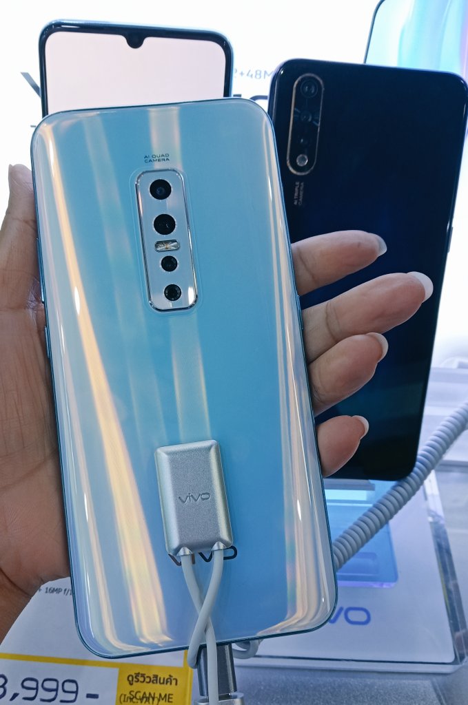 Berapa lama Charge Vivo V17 Pro Ngecas Baterai HP Fast