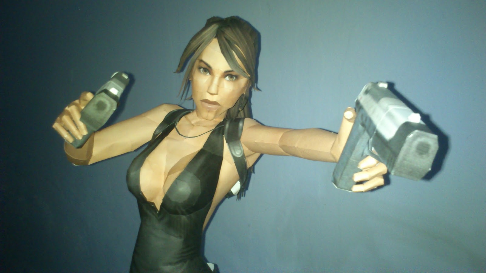 Tomb Raider Lara Croft Paper Model