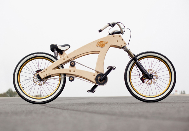 Bicicleta de madeira vem em kit de montagem