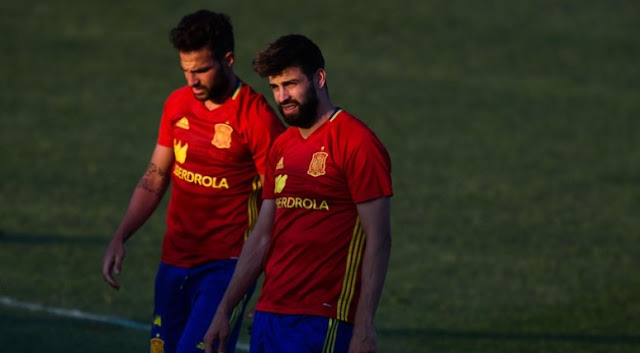 Fabregas ke Madrid, Pique: Kami Tetap Akan Berteman - portalredaksi.blogspot.com