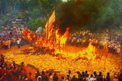 Wisata Riau Festival Bakar Tongkang 