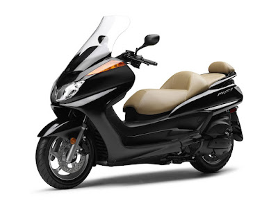 Yamaha_Majesty_2012_1280x960_Dark_Metallic_Gray_04