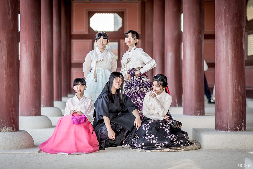 Gyeongbokgung Hanbok Experience