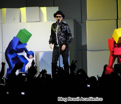 Pet Shop Boys e seu visual pixelado