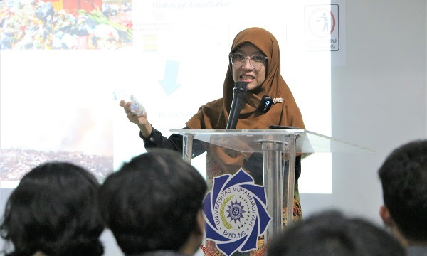 Mimbar Iqra UM Bandung: Pengelolaan Sampah Organik Berbasis Bioteknologi