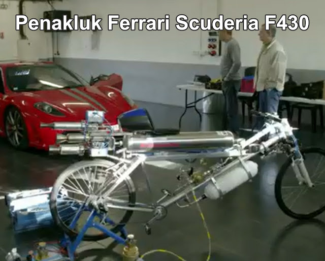 Sepeda Onthel kalahkan Ferrari