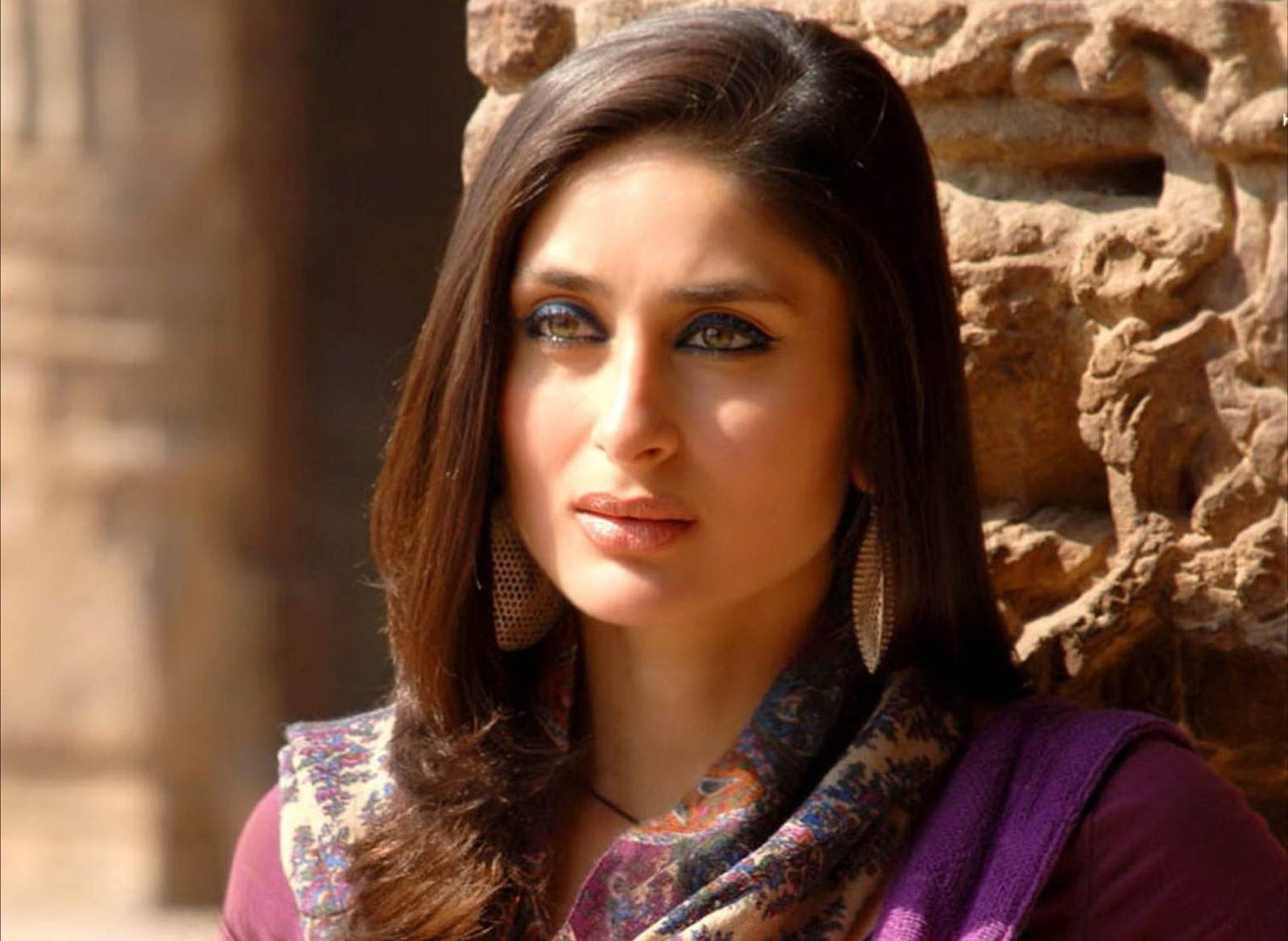 Kareena Kapoor Bombay Bollywood Star profile,Biography And Pictures ...