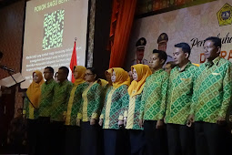 Bupati Karimun Kukuhkan Pengurus Dekranasda Karimun Periode 2016 - 2017