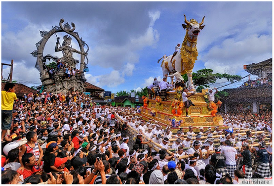 Jom Lihat Upacara Bakar  Mayat  Agama Hindu  Di Bali 