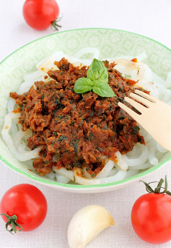  Les Spaghetti (de konjac) au Pesto Rosso 