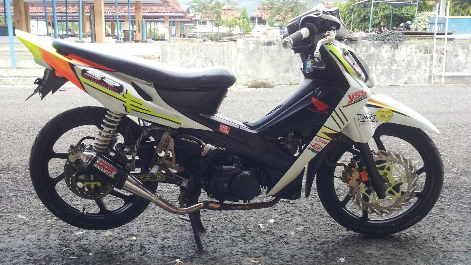 26 Trend Masa Kini Modifikasi Motor Revo 2007