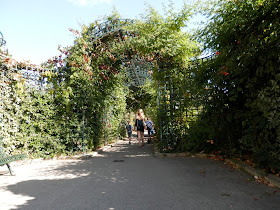 Promenade sur la Coulée Verte à Paris