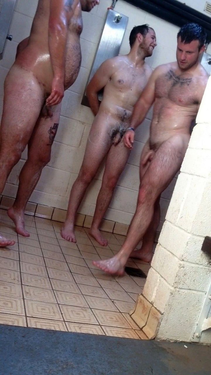 общественное голые мужики фото 8