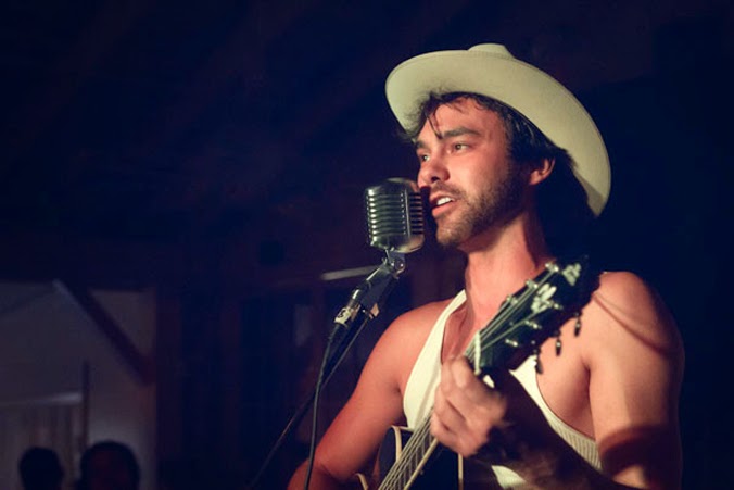 http://www.shakeygraves.com/