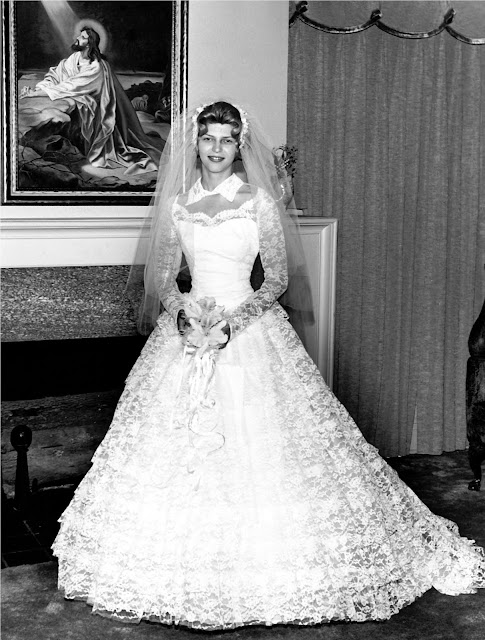 Images Of Vintage Wedding Dresses 2