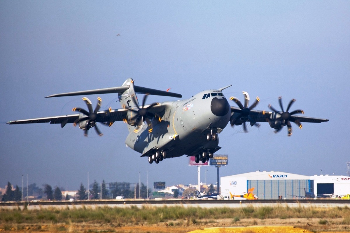 airbus a400m wallpaper 1 airskybuster airbus a400m one airbus a400m ...