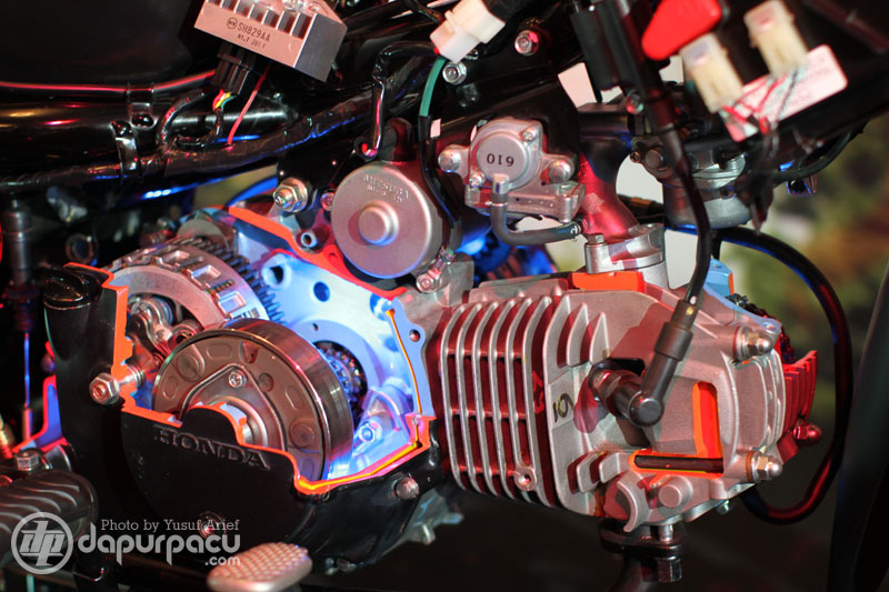 Modifikasi Motor & Mobil: New 2011 Honda Supra X Helm In