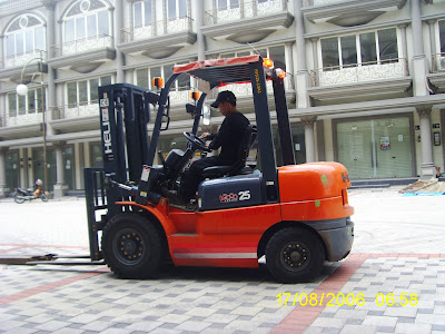 RENTAL FORKLIFT 2,5 TON