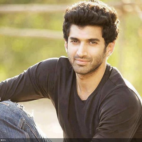 Aditya Roy Kapoor pictures