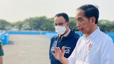 Rocky Gerung Sebut Jokowi Sudah Jadi ‘Bebek Lumpuh’ Cari Perlindungan ke Anies