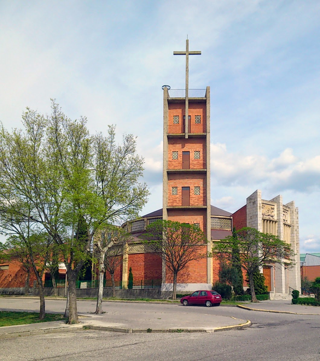 Iglesia del Carmen. Arquitectura Eclesiástica Comtemporánea en Segovia