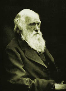 Foto Charles Darwin \ Bapak Teori Evolusi Hoax | Biografi Tokoh Dunia