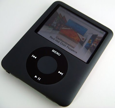 Ipod Nanoblack on Ipod Nano 8gb Black  3rd Gen    Nike   Ipod Sport Kit