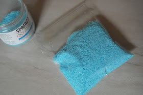Blue bath crystals
