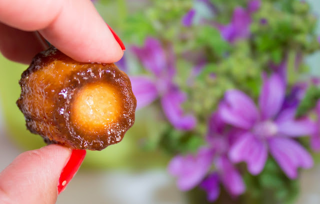 Une recette de mini-cannelés très simple pour se régaler ! :)