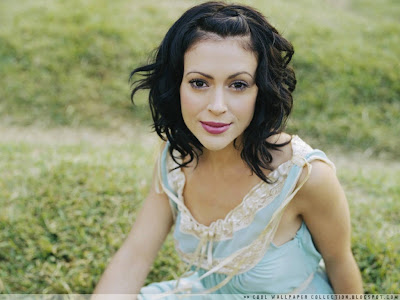 Hollywood Celebrities Photo: Alyssa Milano