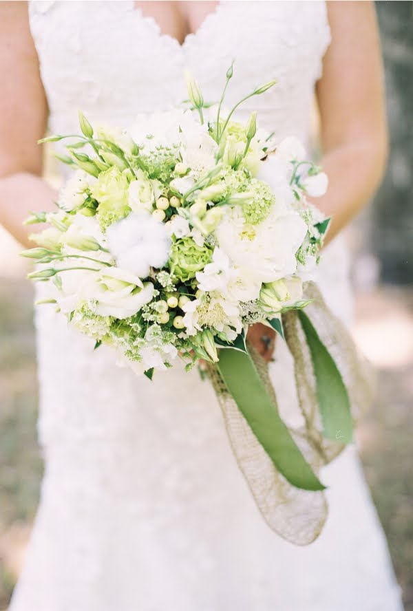 types of flowers florist Green and White Bouquet | 600 x 888