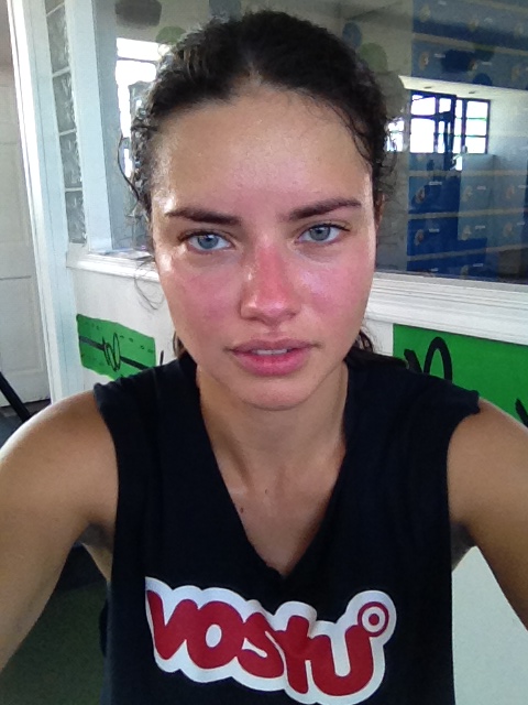 Adriana Lima without make up 2012