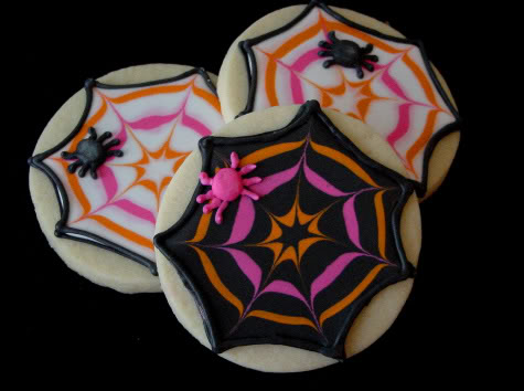 cute spiderweb cookies