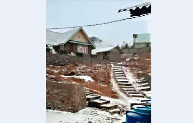 First Snowfall in Sandakphu