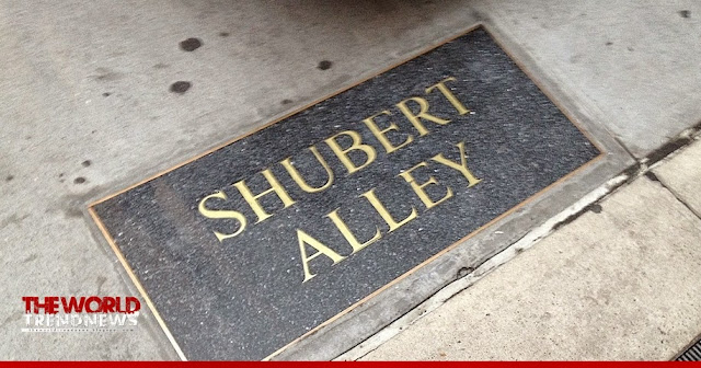 Shubert Alley, world trend news, new york city, us, trend news,  Shubert Alley  the famous pedestrian  in the theater district 