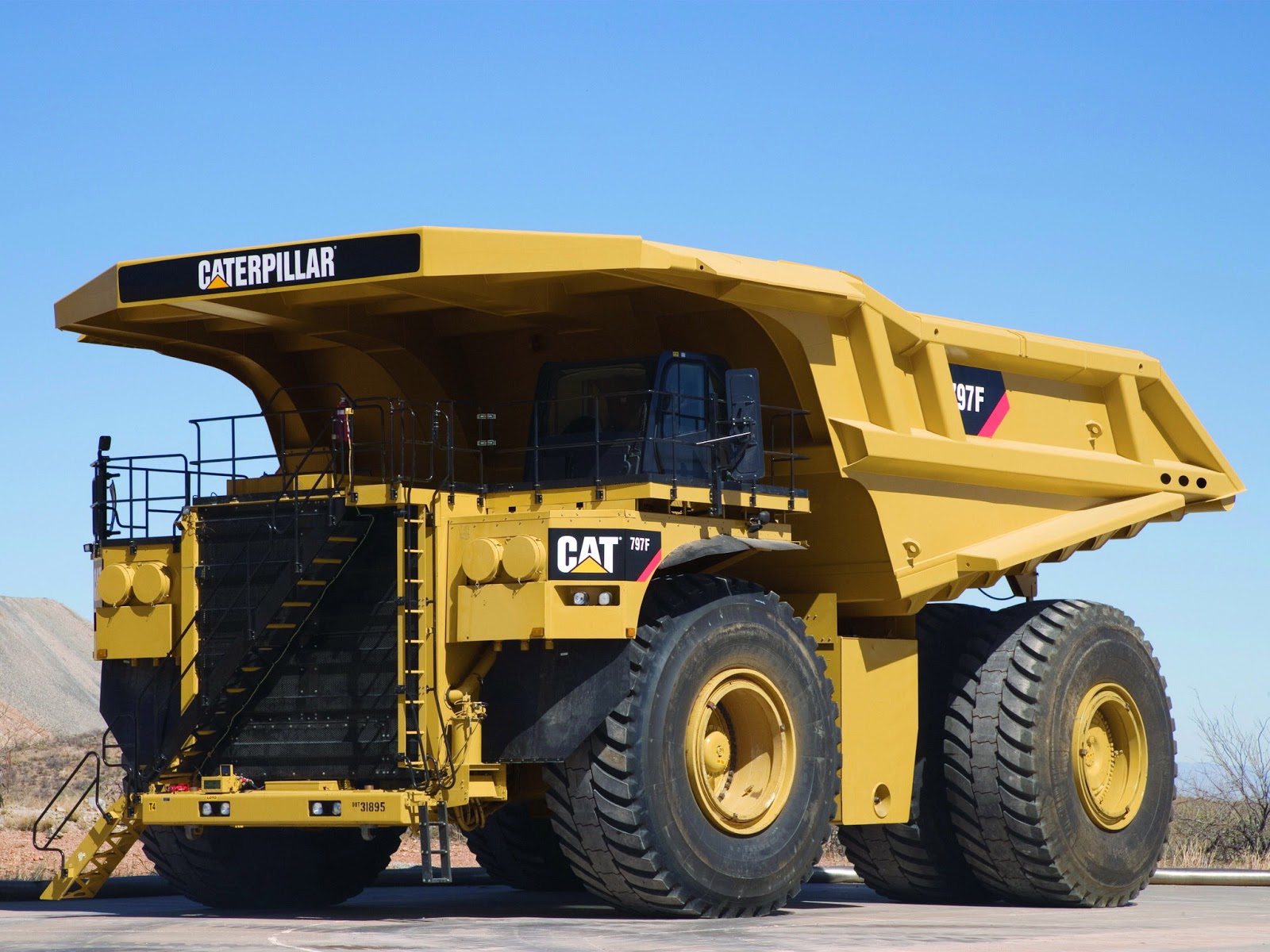 The World s Largest Mining Dump  Trucks  Mining Engineer s 