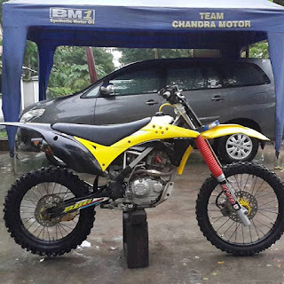  Banyak modifikasi motor trail cross gestrek alhasil di ambil  10 Foto Dan Gambar  Cross Candra Motor