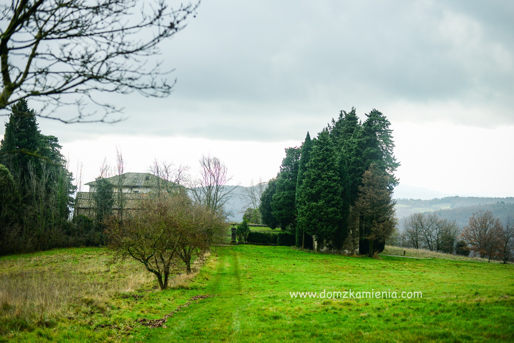 Santa Brigida - il sentiero delle Burraie - Dom z Kamienia