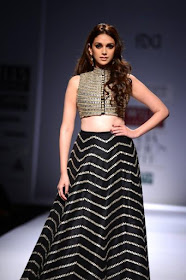 Aditi Rao Hydari in Black Lehenga Choli for Payal Singhal at Wills Lifestyle India Fashion Week