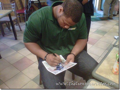 ndamukong_suh_subway_autograph