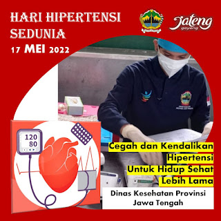 Staf medis Jonadoctor Health and business melakukan screening Tekanan darah sebelum vaksinasi booster covid 19