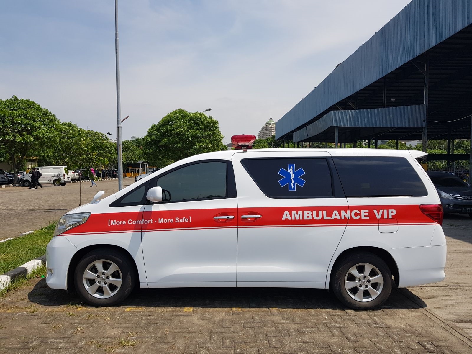 Ambulance Toyota Hiace Commuter Spesifikasi Ambulance Toyota Hiace