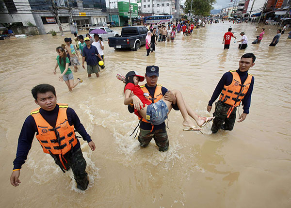 Flood in Thailand  Help for Thailand show stills