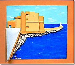 castello carlo V visto dal lungomare margherita