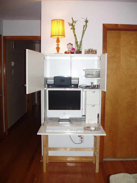 iMac computer cabinet